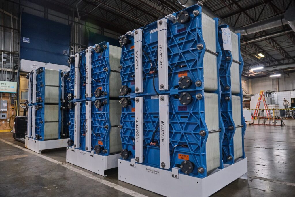 In the last few years, commercial battery storage technology has advanced, making solar battery storage a real option for many companies. Using battery storage can lower electricity costs for your business by reducing utility demand charges. Additionally, when paired with solar, it can provide backup generation without relying on fuel deliveries.